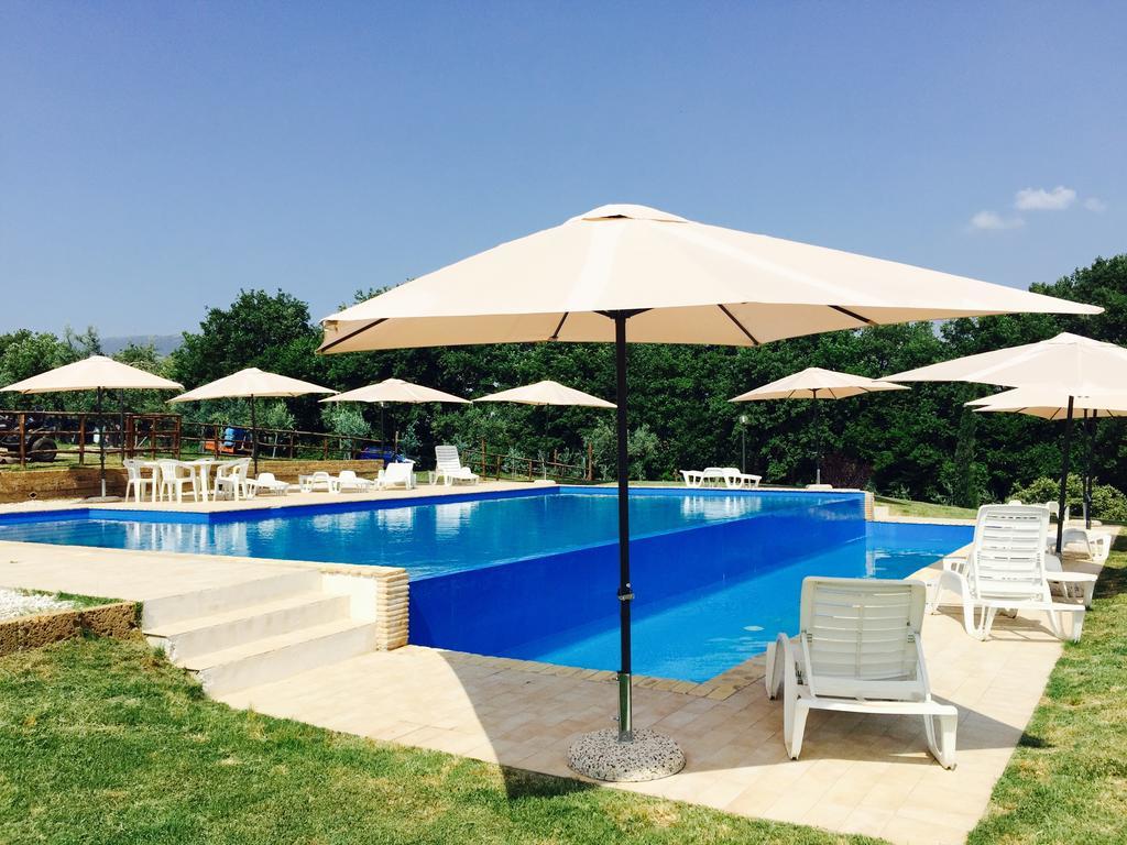 Agriturismo Nociquerceto Тарано Экстерьер фото