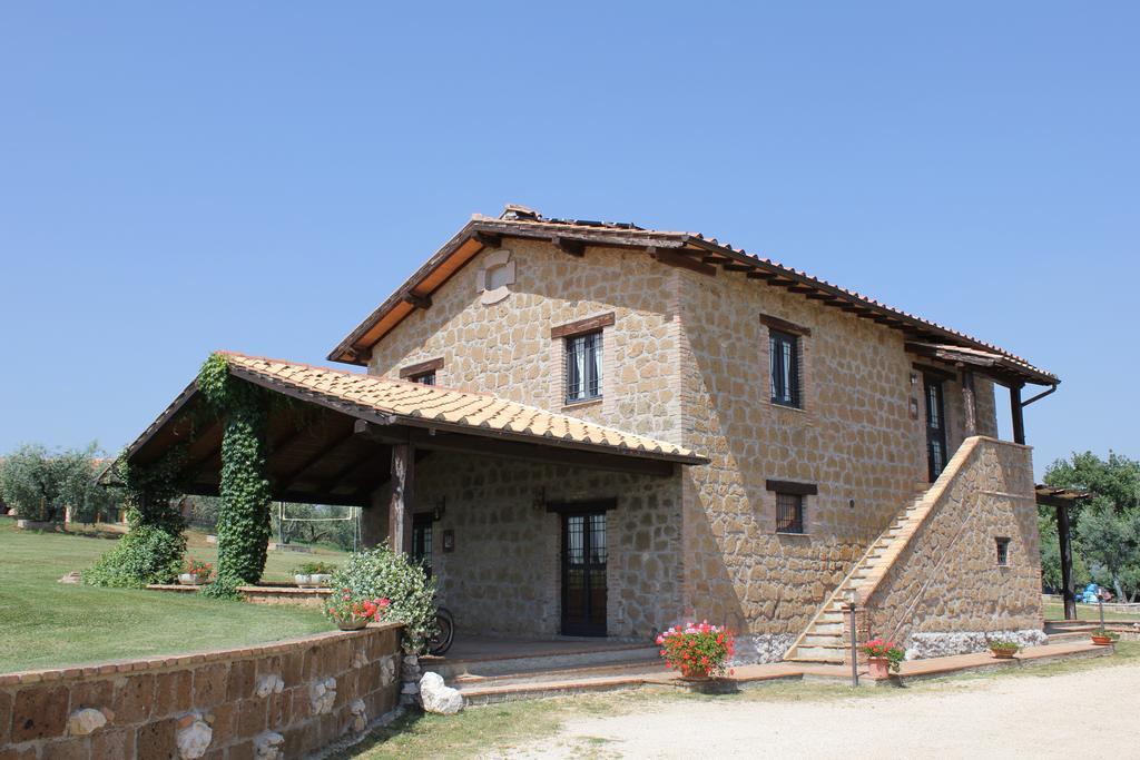 Agriturismo Nociquerceto Тарано Номер фото