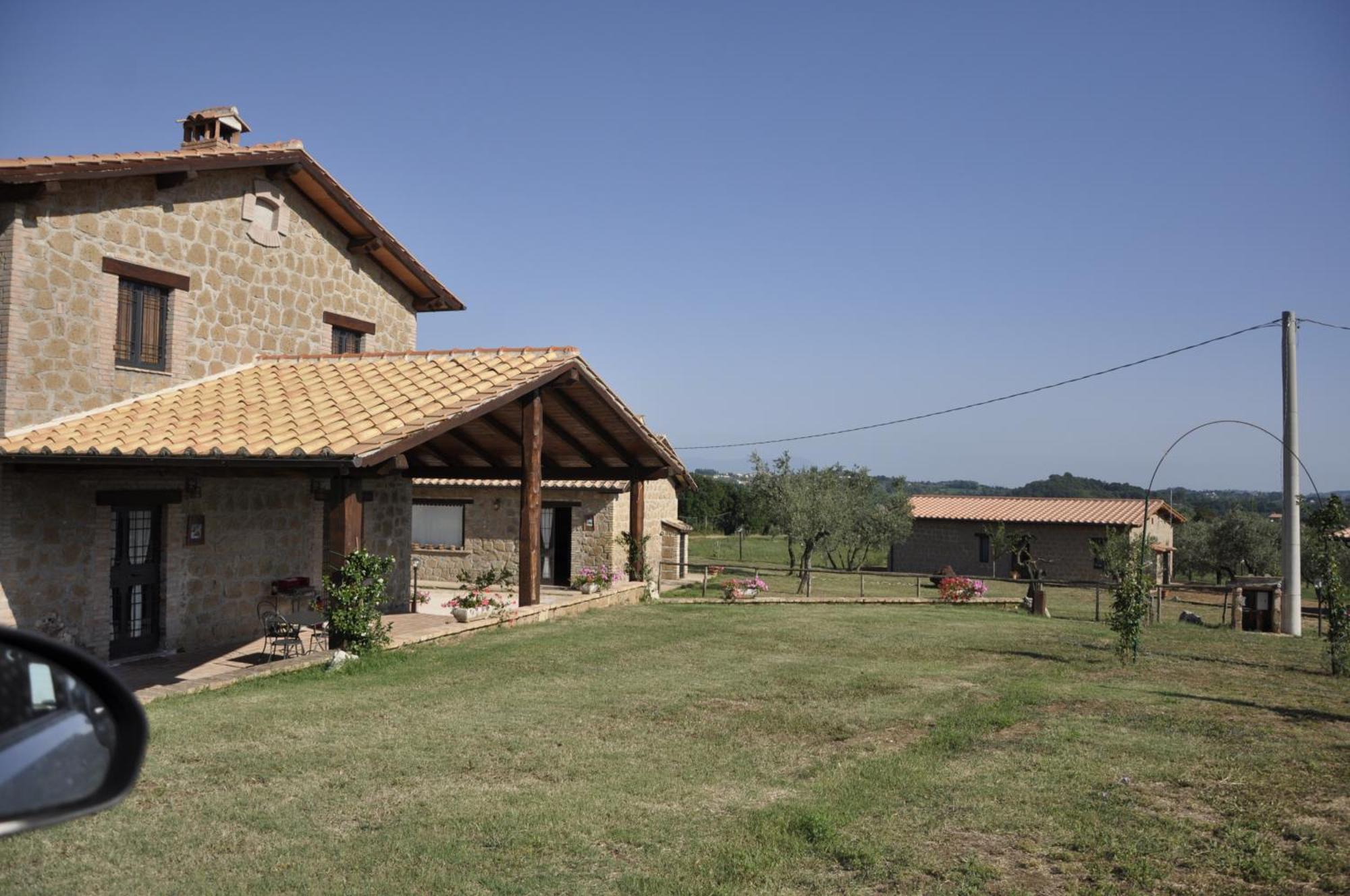 Agriturismo Nociquerceto Тарано Экстерьер фото