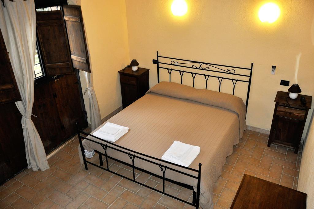 Agriturismo Nociquerceto Тарано Экстерьер фото