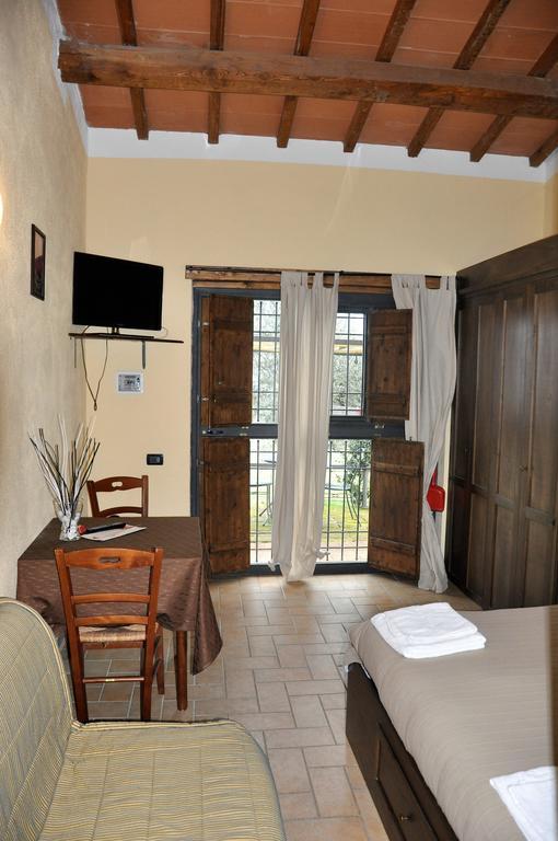 Agriturismo Nociquerceto Тарано Экстерьер фото