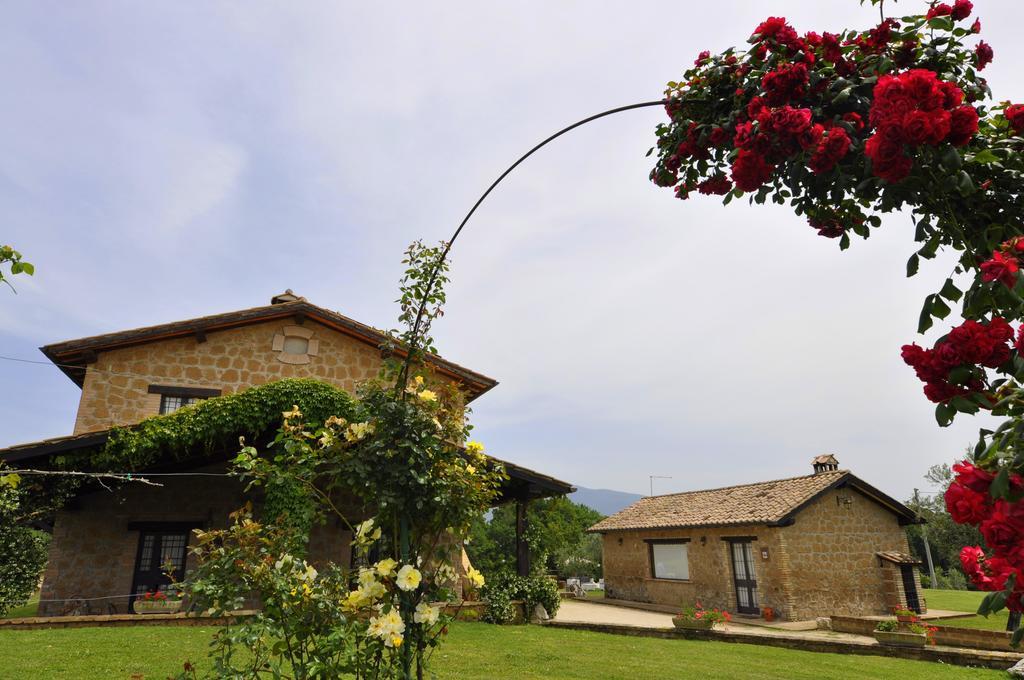 Agriturismo Nociquerceto Тарано Экстерьер фото